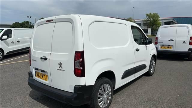 Peugeot Partner 1.5L Professional White #6