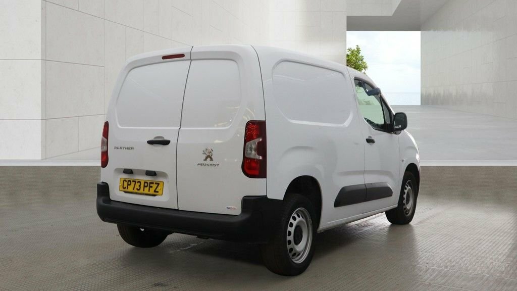 Peugeot Partner 1.5L Professional Premium White #4