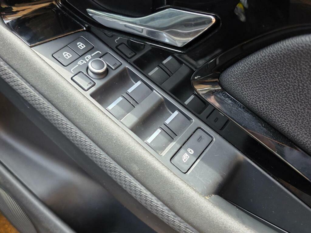 Land Rover Range Rover Evoque 2L S White #36
