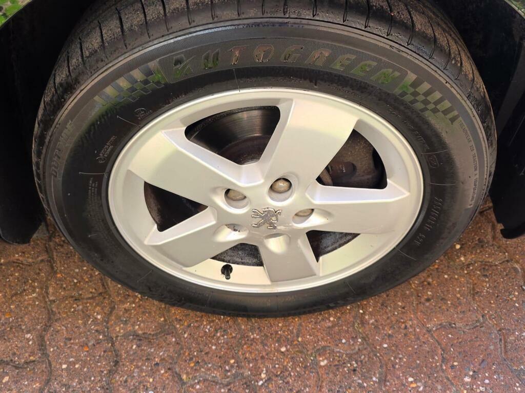 Peugeot 407 SW 2.0 Sr Sw Hdi Silver #34