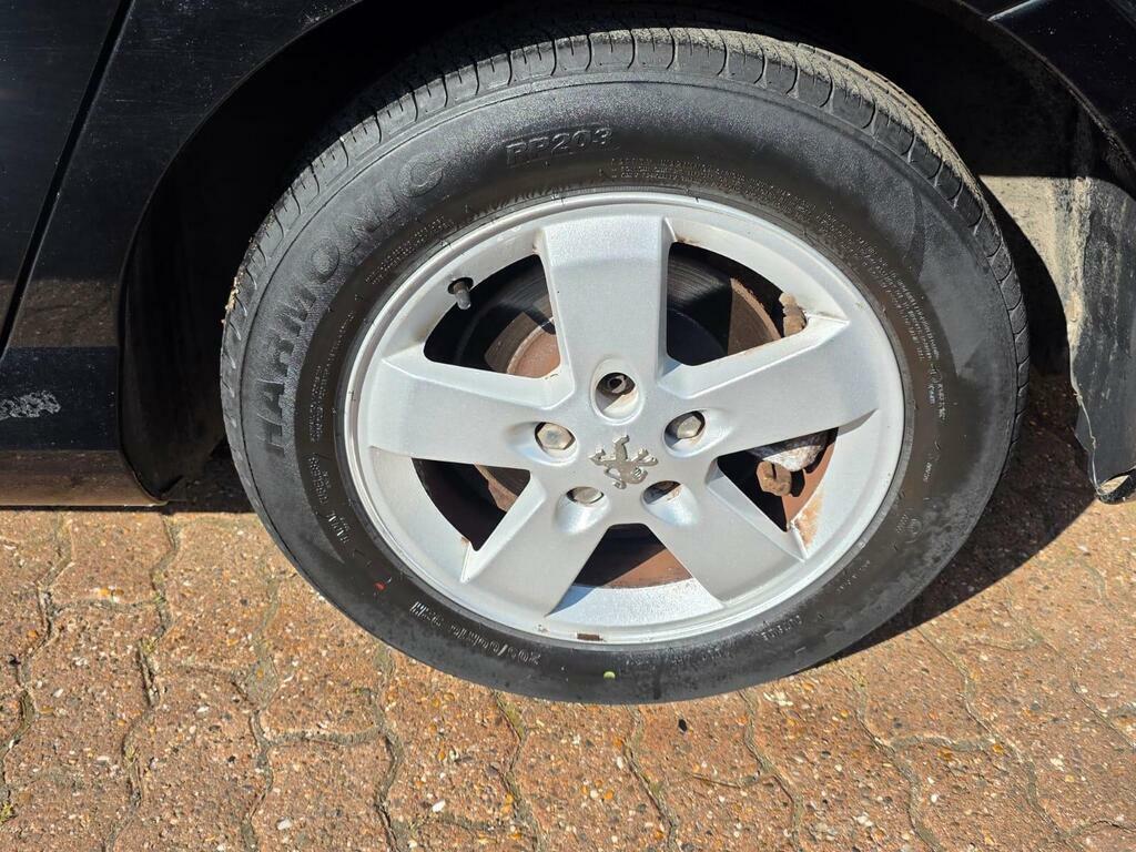 Peugeot 407 SW 2.0 Sr Sw Hdi Silver #36