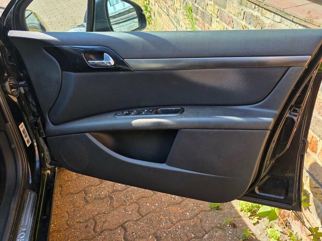 Peugeot 407 SW 2.0 Sr Sw Hdi Silver #32