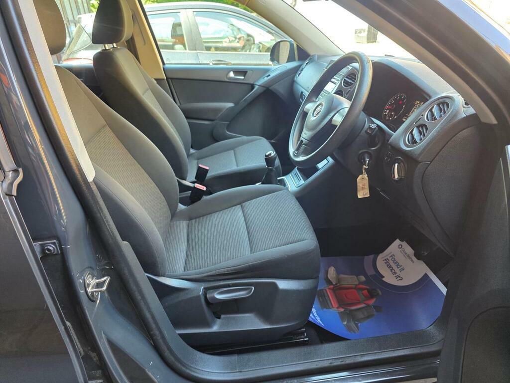 Volkswagen Tiguan Blue #14