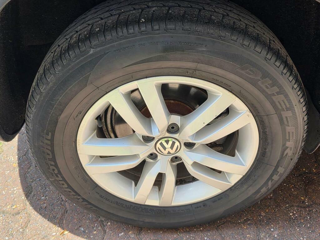 Volkswagen Tiguan Blue #36