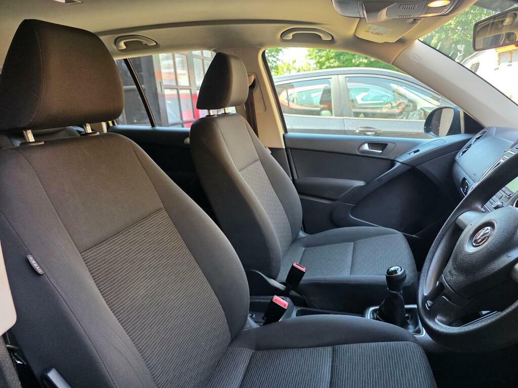 Volkswagen Tiguan Blue #12