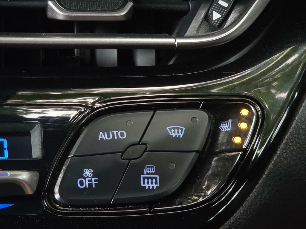 Toyota C-Hr C-hr Dynamic Hev Cvt White #25