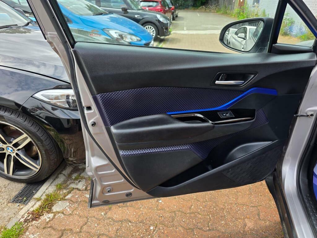 Toyota C-Hr C-hr Dynamic Hev Cvt White #34