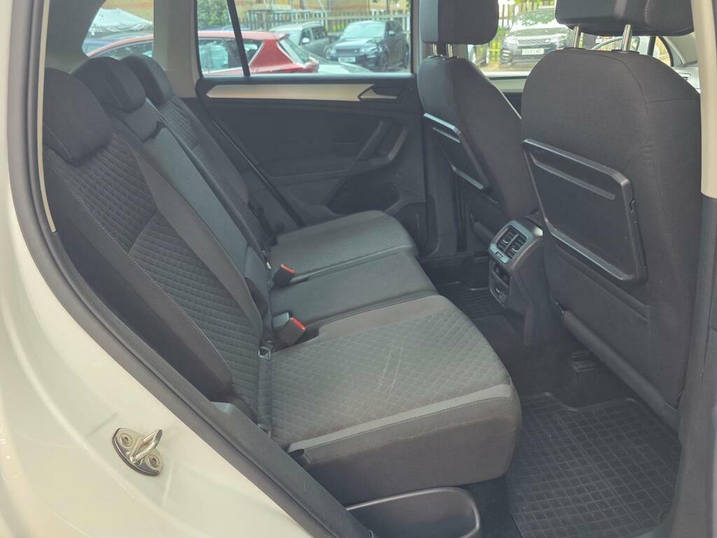 Volkswagen Tiguan S Grey #19