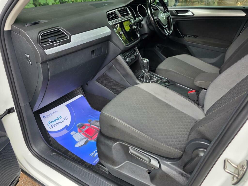 Volkswagen Tiguan S Grey #70