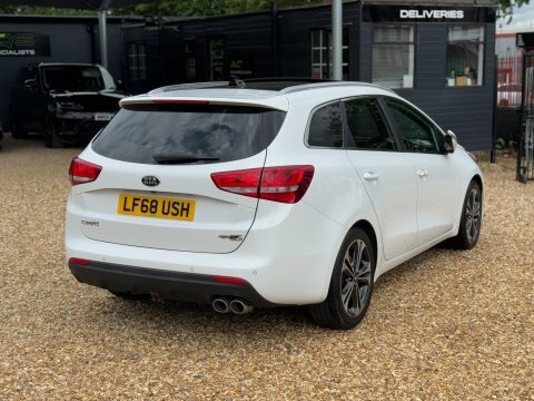 Kia Ceed 1.6 Crdi Gt-line White #6
