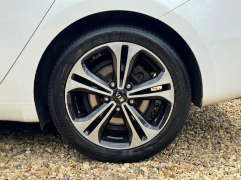 Kia Ceed 1L Gt-line S Red #42