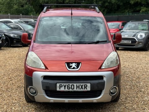 Peugeot Partner Tepee 1.6 Hdi 8V Red #4