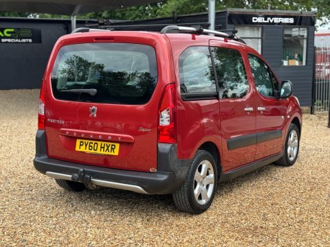 Peugeot Partner Tepee 1.6 Hdi 8V Red #3