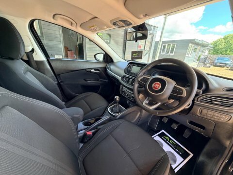 Fiat Tipo Easy Plus White #16