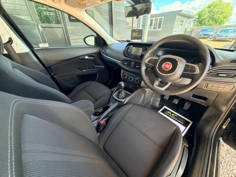 Fiat Tipo Easy Plus White #17