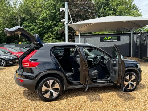 Volvo XC40 1.5H T4 Recharge Black #3