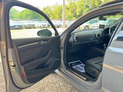 Audi RS3 2018 2.5 Tfsi Saloon S Tronic Quattro E Black #31