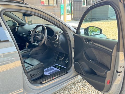 Audi RS3 2018 2.5 Tfsi Saloon S Tronic Quattro E Black #62