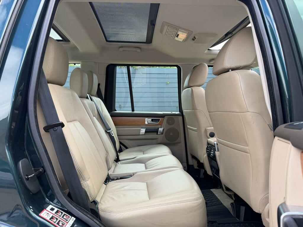 Land Rover Discovery 4 Silver #17