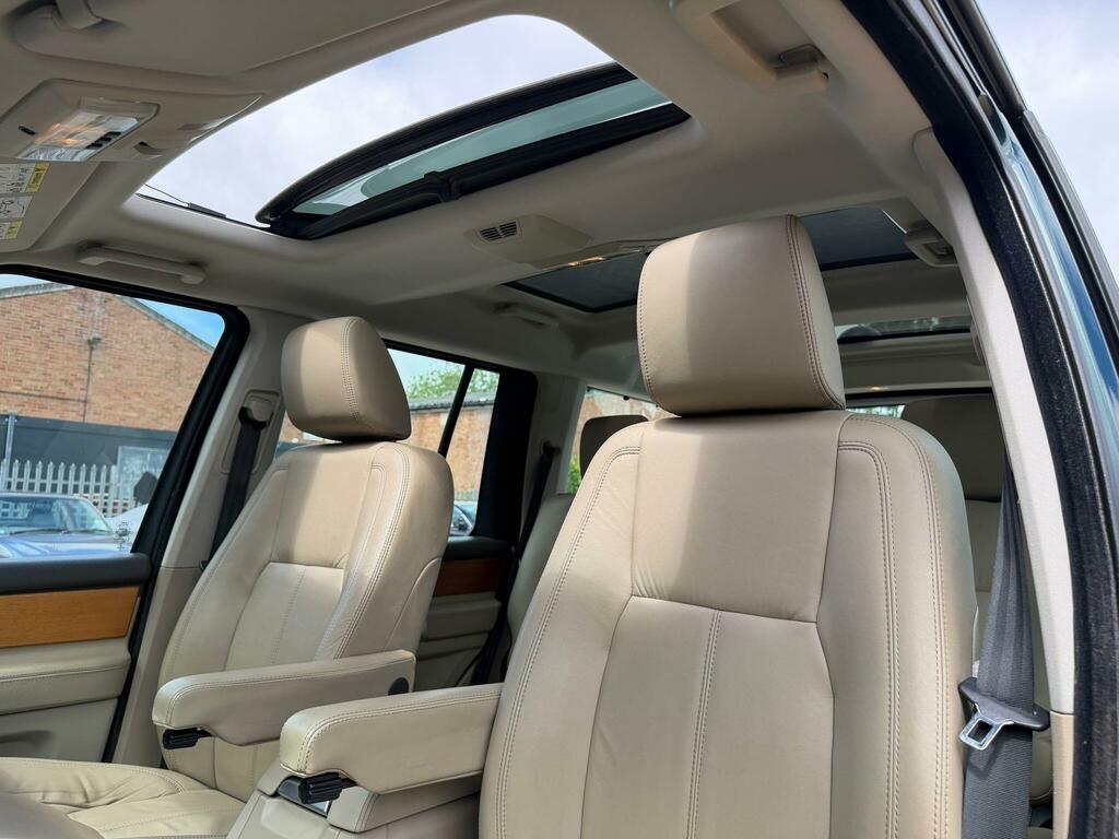 Land Rover Discovery 4 Silver #21