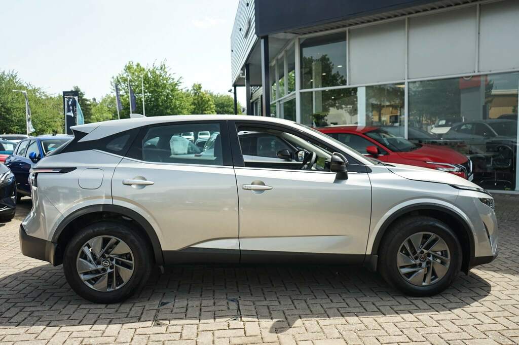 Nissan Qashqai 1.5 E-power 205 Acenta Premium Silver #4