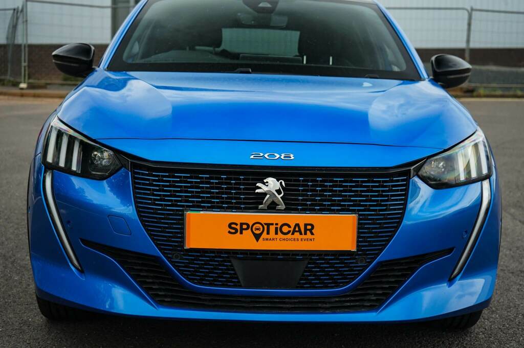 Peugeot e-208 100Kw Gt Premium 50Kwh GJ22CVB Blue #6
