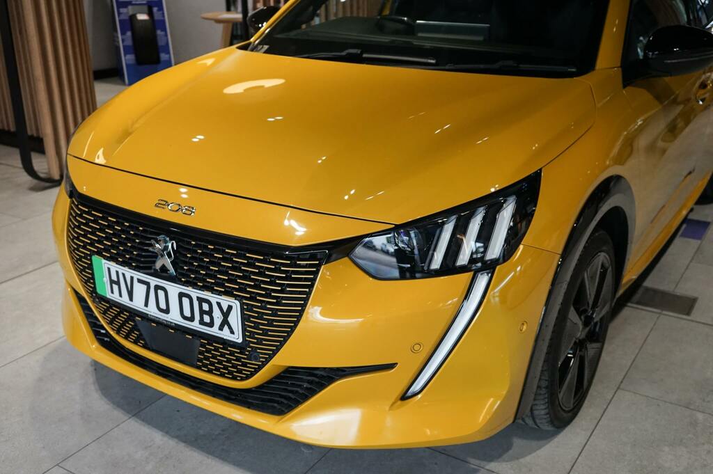 Peugeot e-208 50 Kwh 136 1-Speed Yellow #6