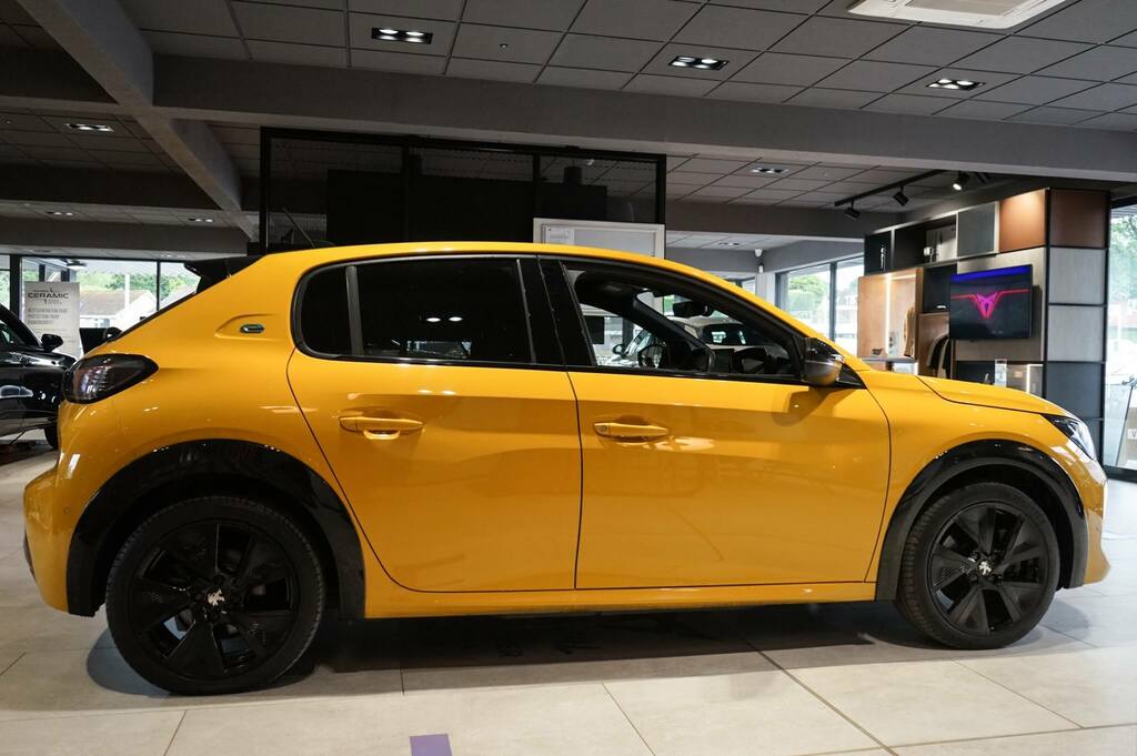 Peugeot e-208 50 Kwh 136 1-Speed Yellow #5