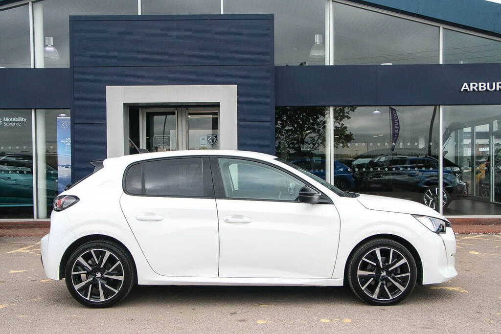 Peugeot 208 1.2 Puretech 100 Allure BL69MXK White #2