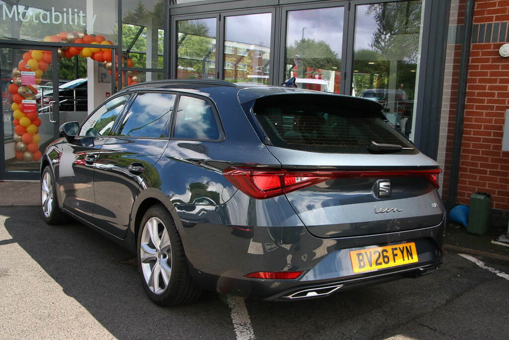 Seat Leon 1.5 Etsi 115 Fr Dsg Dap Grey #4