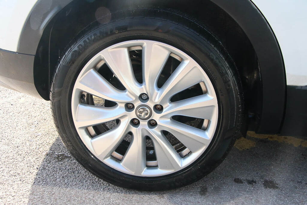 Vauxhall Grandland X 1.2 Turbo Elite Nav 8 Speed VO69FRU White #4