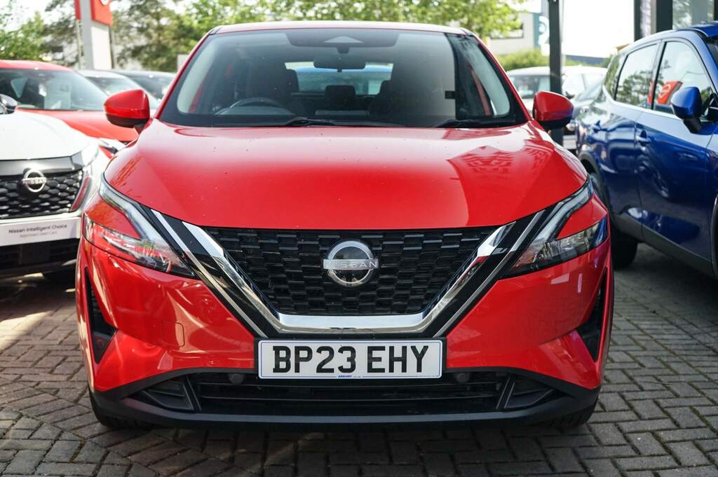 Nissan Qashqai 1.3 Dig-t Mh Acenta Premium BP23EHY Red #6