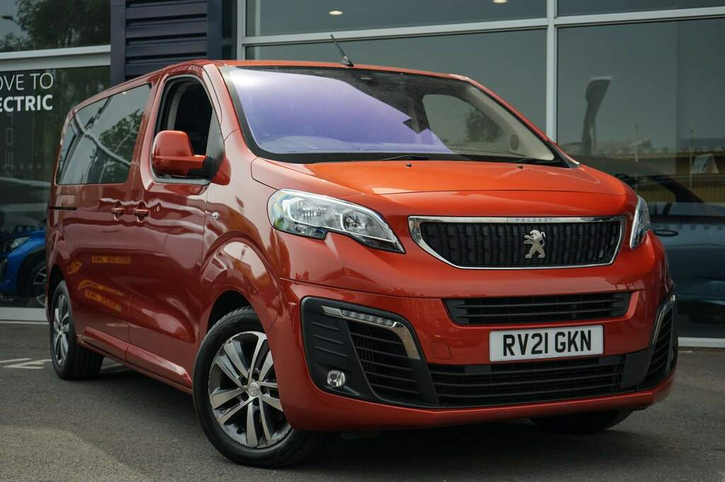 Peugeot Traveller 1.5 Bluehdi 120 Active Standard 8 Seat Red