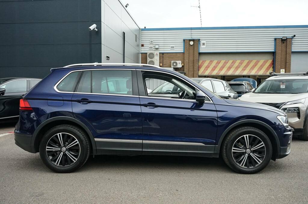 Volkswagen Tiguan 2.0 Tdi 150 Se Nav Dsg SO18ZDA Blue #4