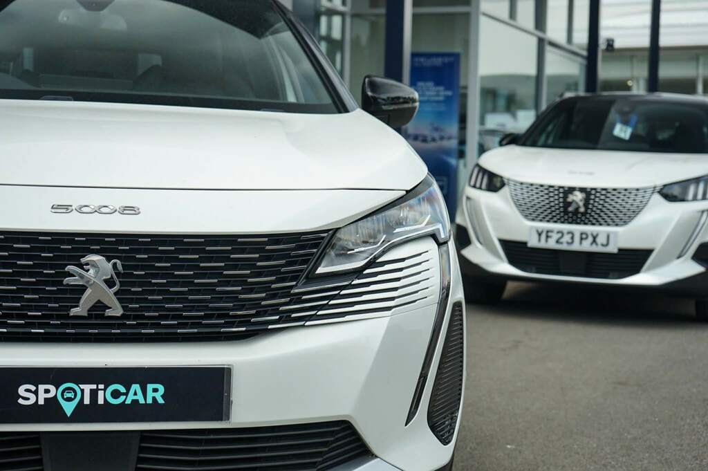Peugeot 5008 1.5 Bluehdi Allure Premium Eat8 CY23LLW White #5