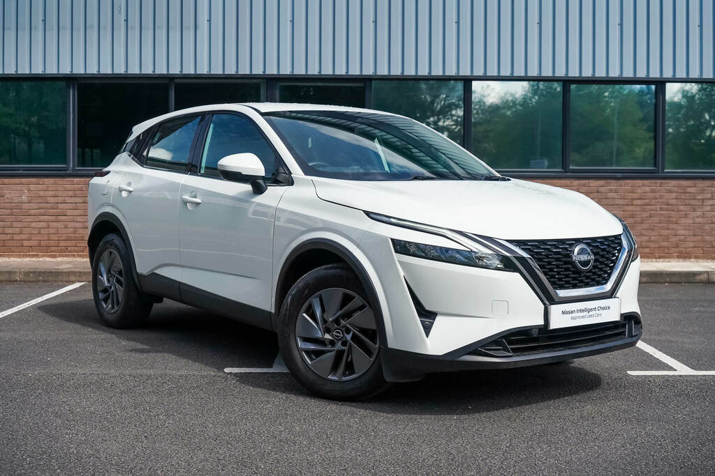Nissan Qashqai 1.3 Dig-t Mh Acenta Premium White