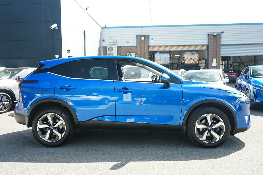 Nissan Qashqai 1.3 Dig-t Mh N-connecta WG23NKX Blue #4
