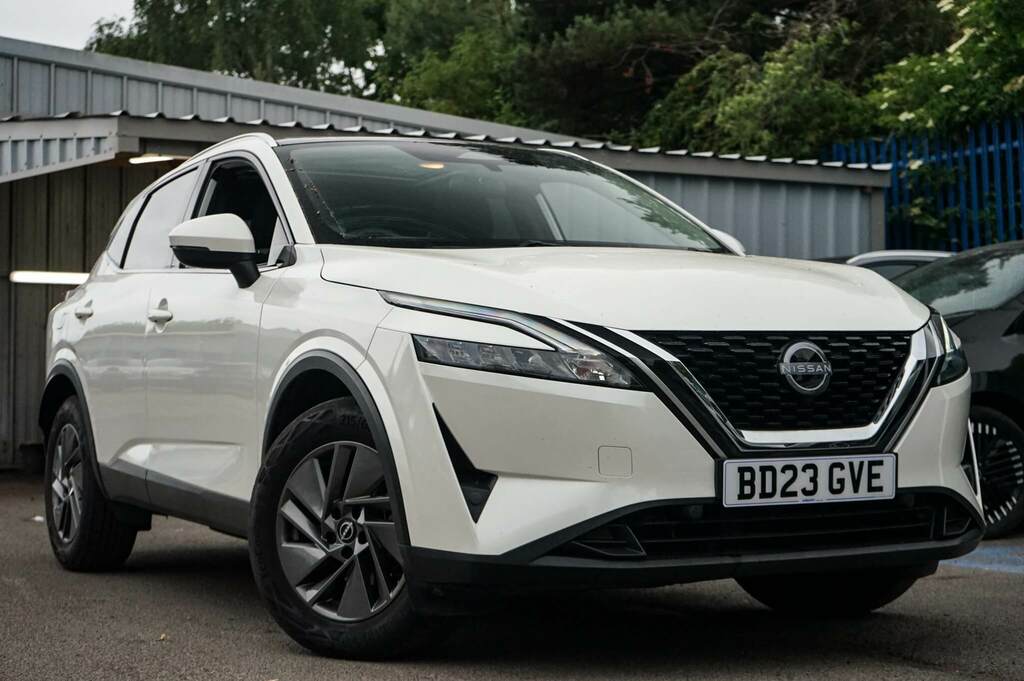 Nissan Qashqai 1.3 Dig-t Mh 158 Acenta Prem Glass Rf Xtron White