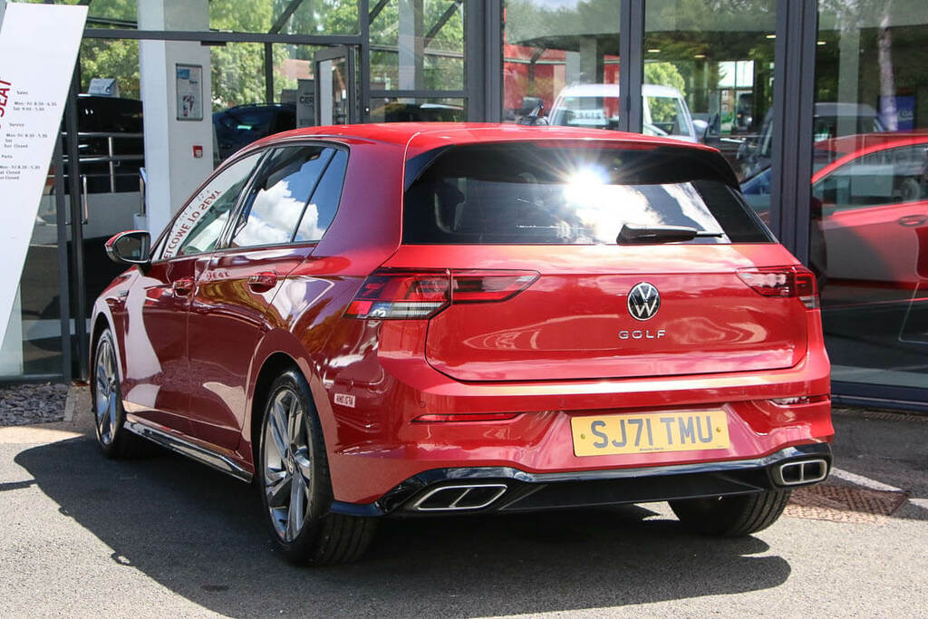 Volkswagen Golf 1.5 Tsi R-line SJ71TMU Red #3