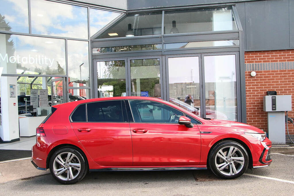 Volkswagen Golf 1.5 Tsi R-line SJ71TMU Red #4
