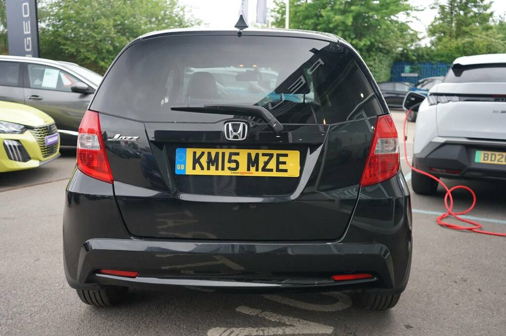 Honda Jazz 1.4 I-vtec Exl Cvt KM15MZE Black #4