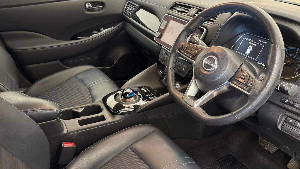 Nissan Leaf 160Kw E N-connecta 59Kwh KE22PUK Grey #6