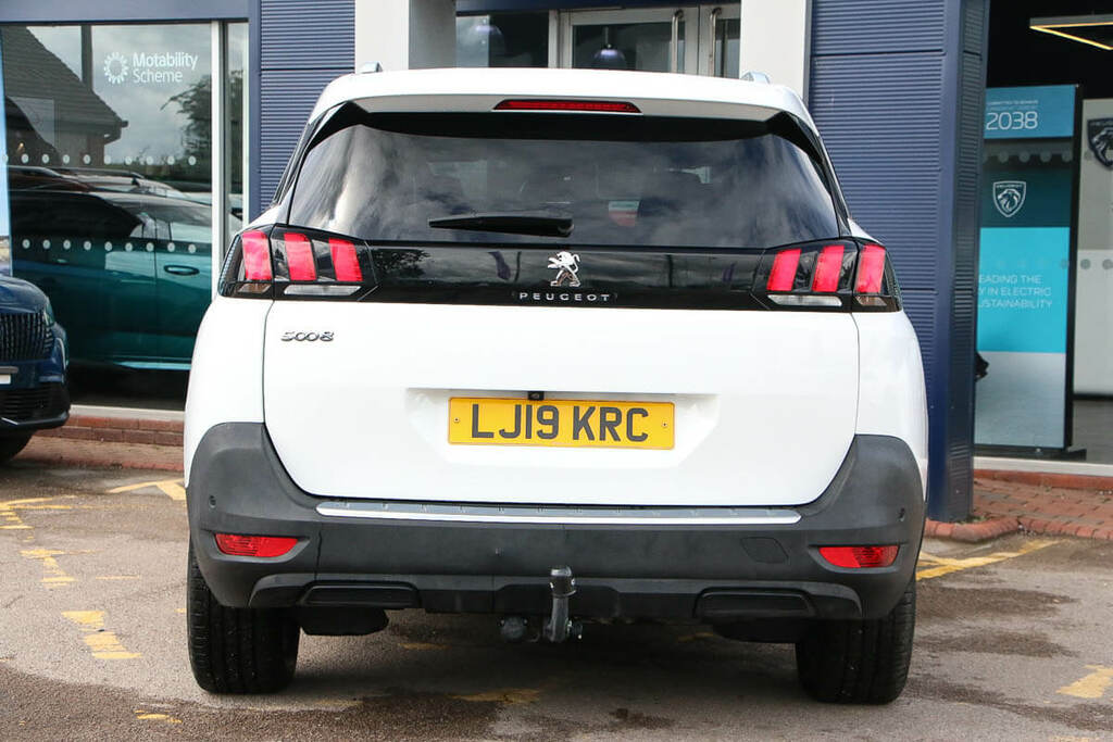 Peugeot 5008 1.5 Bluehdi Allure Eat8 White #2