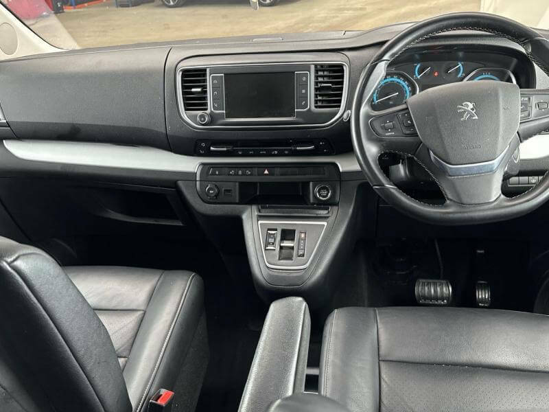 Peugeot e-Traveller 100Kw Business Vip Long 8 Seat 50Kwh HG73DSX Grey #4