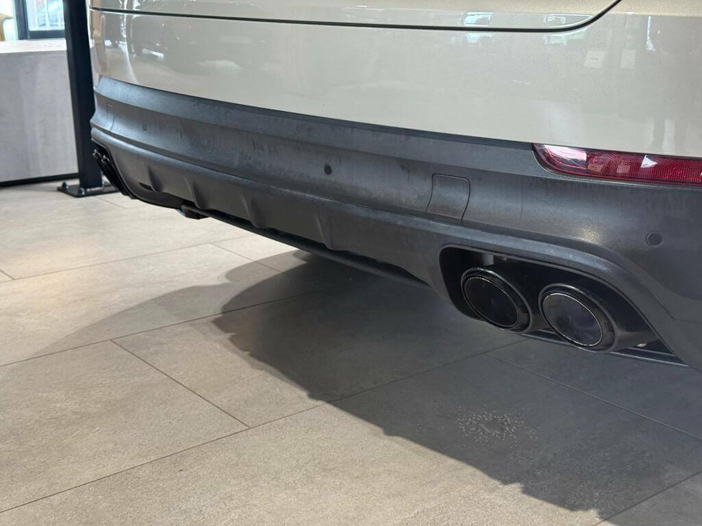 Porsche Cayenne  Black #21