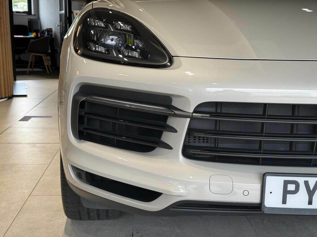 Porsche Cayenne  Black #12