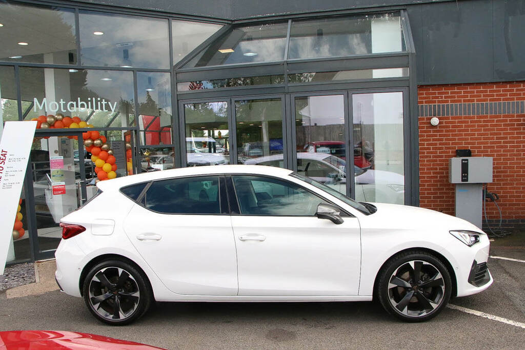 Cupra Leon 1.5 Tsi V1 DE24MBF White #4