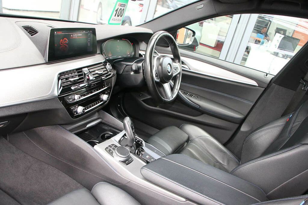 BMW 5 Series 520D M Sport Saloon KX20LXO Grey #2