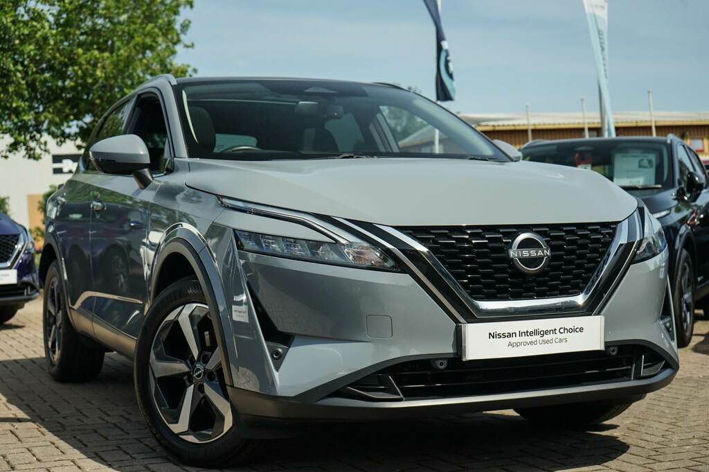 Nissan Qashqai 1.3 Dig-t Mh N-connecta DL23LWO Grey