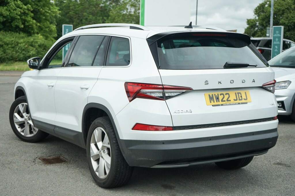 Skoda Kodiaq 2.0 Tsi 190 Se L 4X4 Dsg 7 Seat White #3